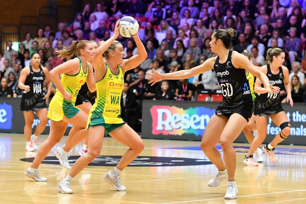 Liz Watson of the Australian Diamonds and Phoenix Karaka of the Silver Ferns during game two of the Constellation Cup series between the New Zealand Silver Ferns and the Australia Diamonds at TrustPower Arena in Tauranga, New Zealand on Oct. 16, 2022.  (Mark Tantrum/Getty Images)