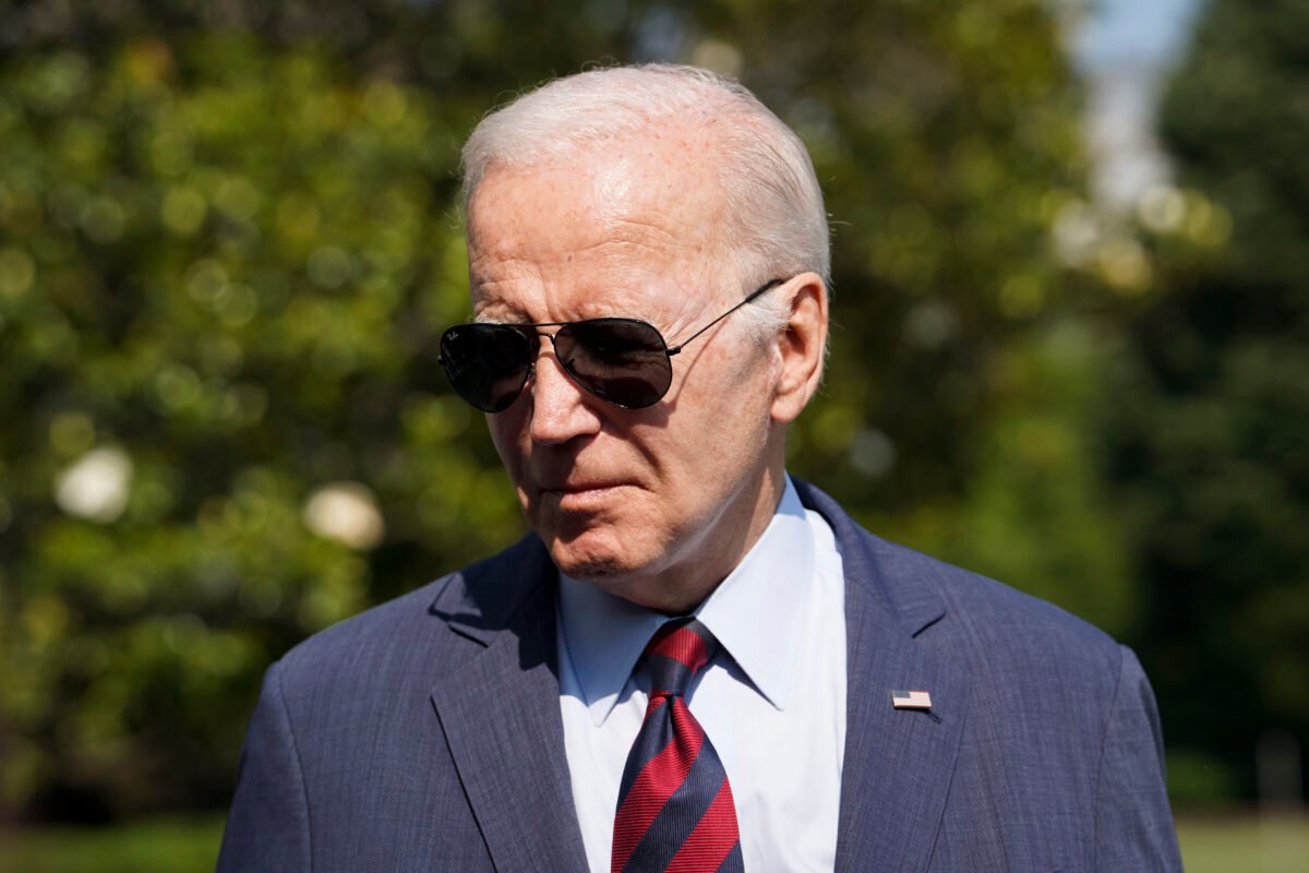 President Joe Biden departs for El Paso County, Colo., from the South Lawn of the White House in Washington on May 31, 2023. (Madalina Vasiliu/The Epoch Times)