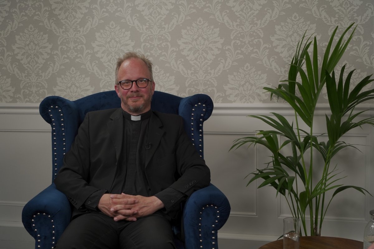 Reverend Daniel French, vicar of the seaside town of Salcombe and co-host of the popular Irreverend podcast, speaking to NTD's "British Thought Leaders" programme. (NTD)
