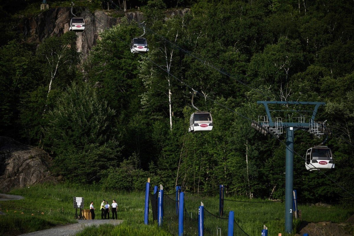 One Dead, Another Critically Injured After Gondola Crash at Quebec’s Mont-Tremblant