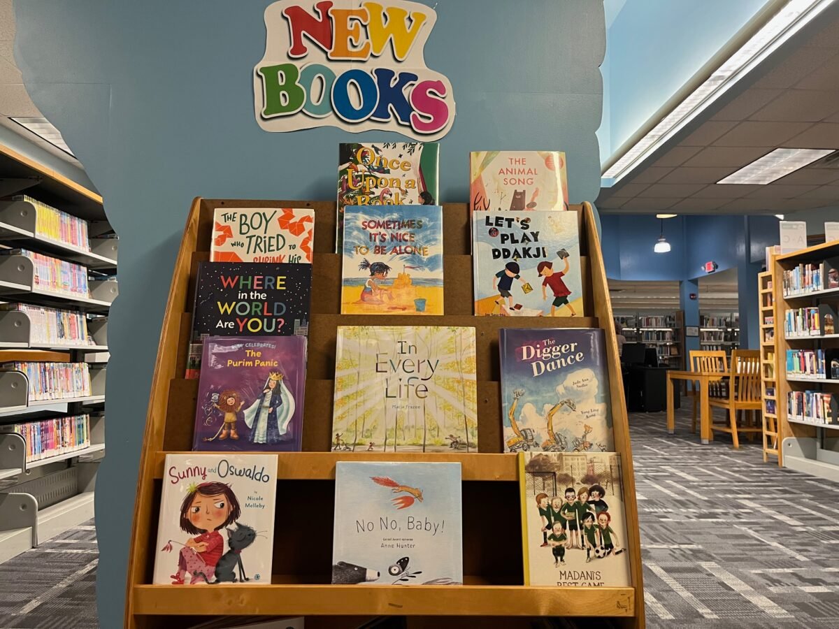 New children's books just added to the library collection are displayed in a public library in a file photo. (Nanette Holt/The Epoch Times)