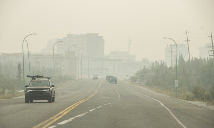 'Most of the People Are Now Gone': Yellowknife Nearly Emptied as Fire Fight Continues