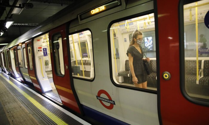 Experiment Shows 'Very Unhealthy' Air Quality Levels On London Tube Network
