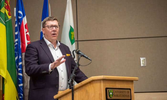 Sask. Premier Says Province Will Invoke Notwithstanding Clause After Court Injunction Halts Pronoun Policy