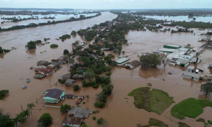 At Least 21 Killed, Thousands Displaced as Storm Ravages Southern Brazil