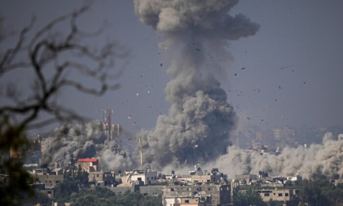 LIVE 9:01 AM ET: Live View of Gaza Skyline as Airstrikes Continue (Oct. 26)