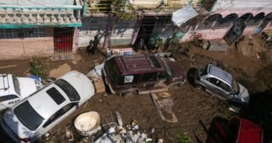 100 Dead or Missing in Mexico From Hurricane, Food and Water Worries Persist