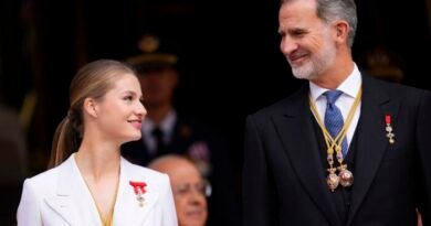 Spain's Crown Princess Leonor Turns 18 and Is Feted as Future Queen at Swearing-In Ceremony