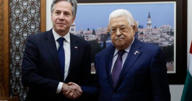 Blinken Visits West Bank to Meet Palestinian Leader Abbas as Gaza War Rages