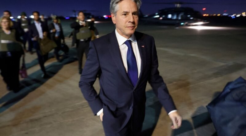 US Secretary of State Makes Surprise Visit to Iraq