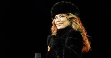 Bus Carrying Crew for Shania Twain Concert Crashes on Icy Highway in Saskatchewan