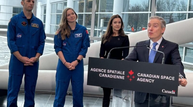 Canadian Astronaut Kutryk Bound for Space Station, Colleague to Back up Moon Flight