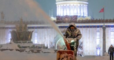Temperatures in Siberia Dip to Minus 50 Celsius as Record Snow Blankets Moscow