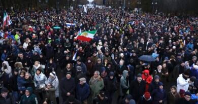 Thousands Demonstrate Against Antisemitism in Berlin