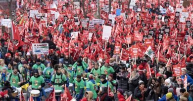 Quebec Reaches Tentative Deal on Salaries With Union Representing 420K Workers