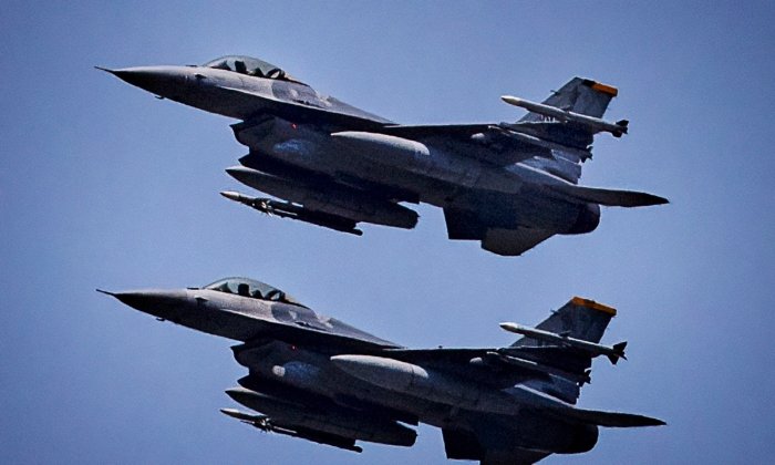 US F-16 Crashes in Yellow Seas in South Korea, Pilot Safely Ejects
