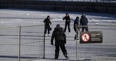 As Ottawa Warms Up, Rideau Canal to Close for Skaters Just Four Days After Opening