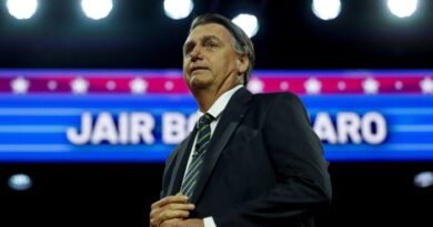 Brazil’s Bolsonaro Targeted by Police Raid, Supporters Allege Political Persecution