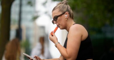 Vaping Use Nearly Triples in Australia
