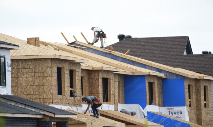 Barriers for Builders Hinder Home Development in Ontario, Report Says