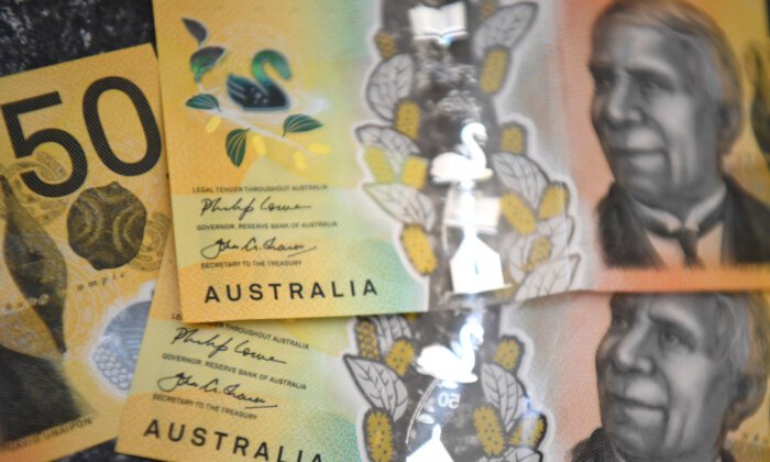 Australia Post Spending $4,000 per Week to Keep Cash Flowing in Remote Town