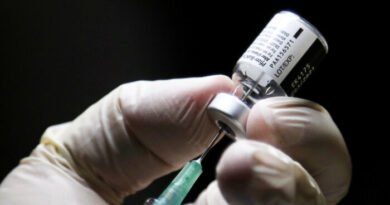 One-Third of Doctors, Half of Nurses in Canada Were Reluctant to Take COVID Vaccines: Government Survey