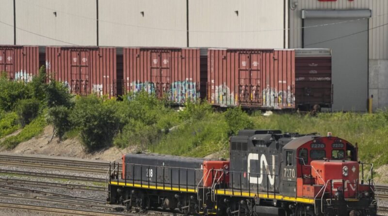 Railway Workers Warn ‘Work Stoppage Looms’ After CN, CPKC Seek Conciliation
