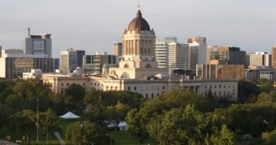 Manitoba and 2 of Its Cities Most Generous in Canada: StatCan Report