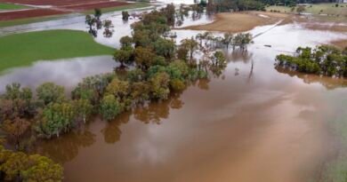 Major Evacuation Effort as River Flood Fears Rise