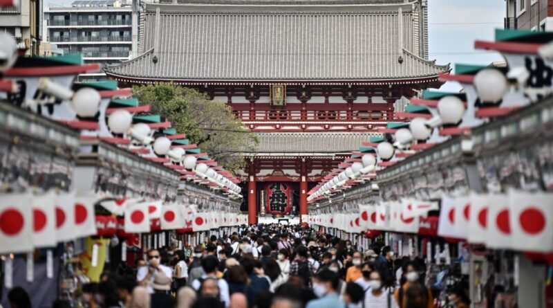 Japanese Specialized Tourism Flourishes Amid Decline in Chinese Visitors