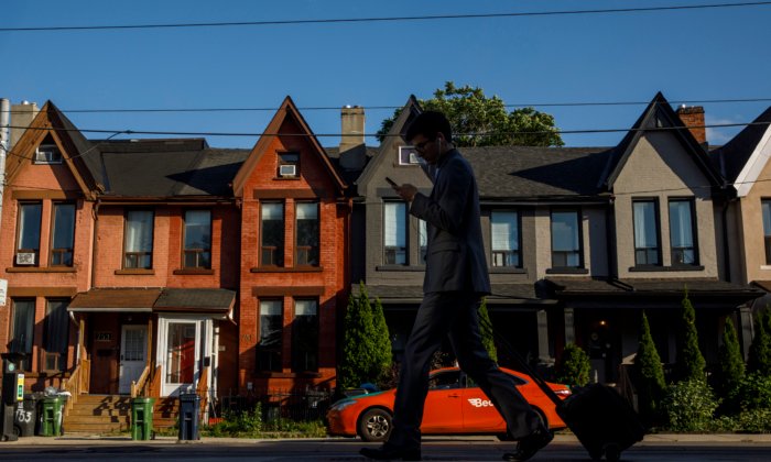 Toronto to Keep Vacant Home Tax Despite ‘Fiasco’ Leading to Thousands of Wrongful Invoices