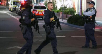 News Updates: NSW Police Briefs Media On Bondi Junction Stabbing