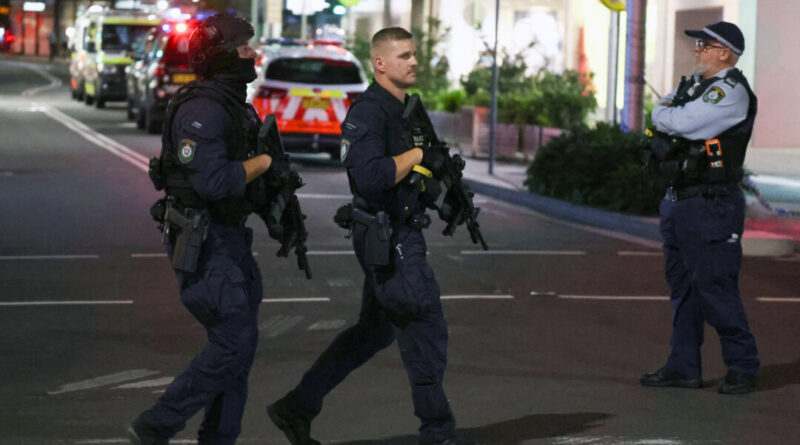 News Updates: NSW Police Briefs Media On Bondi Junction Stabbing