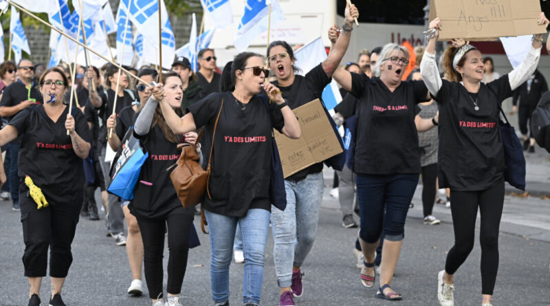 Members of Quebec Health Care Workers Union Reject Tentative Deal With Province