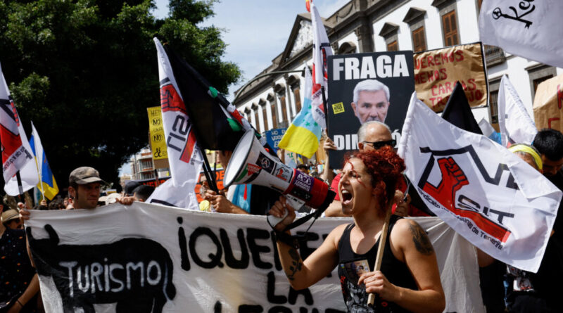 Thousands Protest in Spain’s Canary Islands Over Mass Tourism