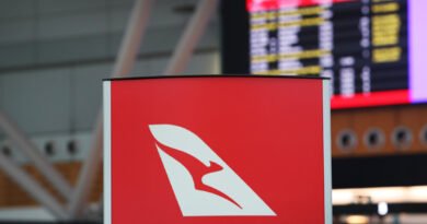 Qantas Suspends Sydney-Shanghai Flights | The Epoch Times