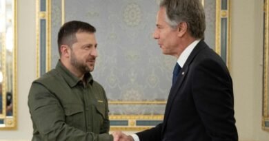 Blinken Holds Talks With Zelenskyy During Surprise Visit to Ukraine