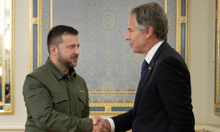 Blinken Holds Talks With Zelenskyy During Surprise Visit to Ukraine