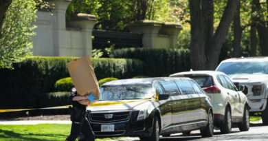 Toronto Police Seek Suspect Vehicle After Security Guard Shot Outside Drake’s Mansion