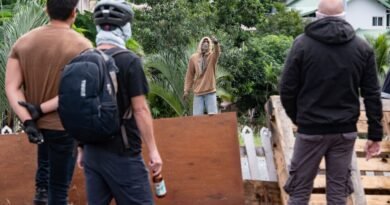 4 Dead in New Caledonia Unrest, France Declares State of Emergency