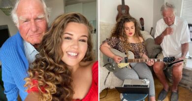 Grandpa With Sensory Loss Learns New Songs From Musician Granddaughter—Their Duets Are Winning Hearts