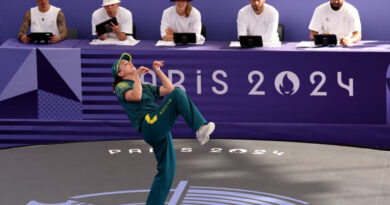 Breakdancer ‘Raygun’ Hops Out